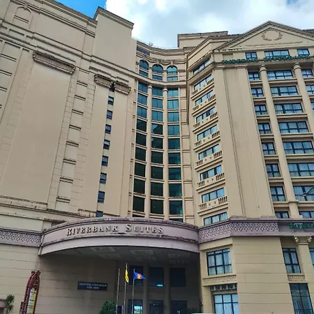Riverbank Suites Staycation, Beautiful Waterfont Kuching City Exterior photo